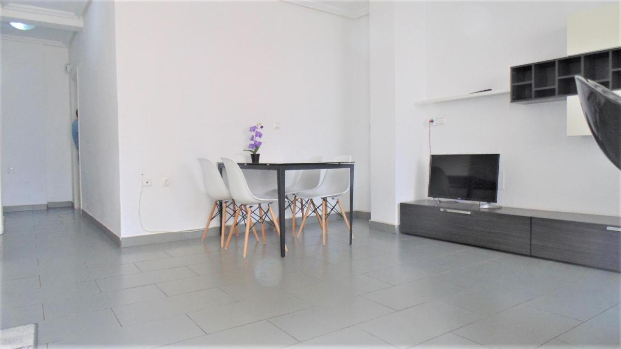 Heraclio. Atico A 150M Del Mar Torrevieja Exteriör bild