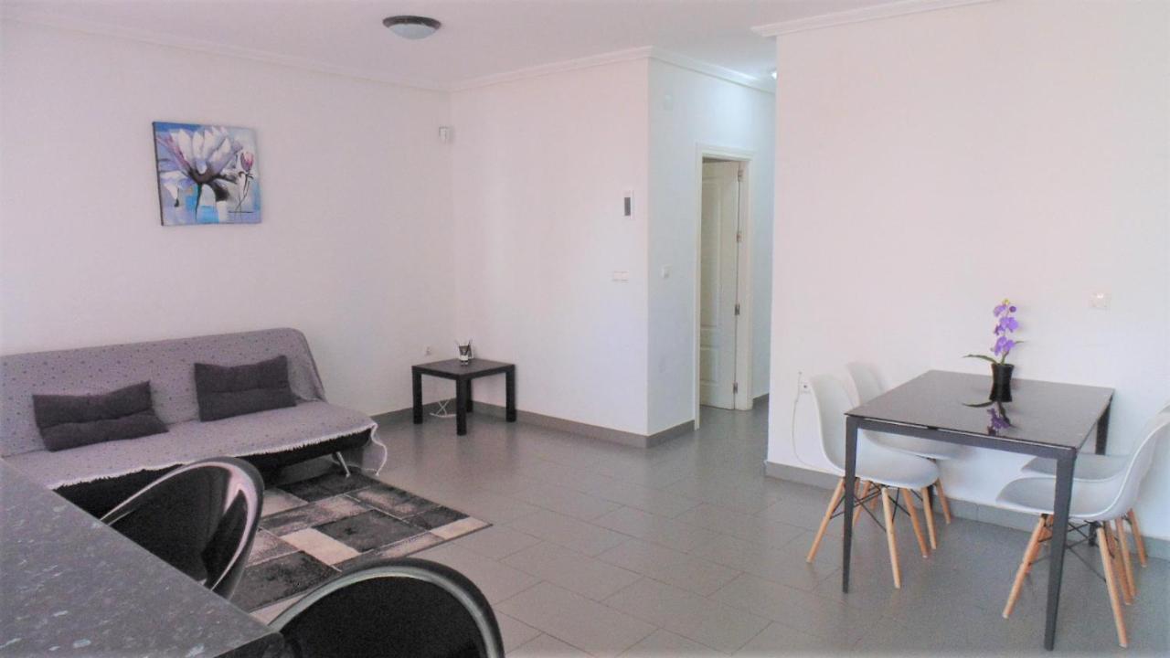 Heraclio. Atico A 150M Del Mar Torrevieja Exteriör bild