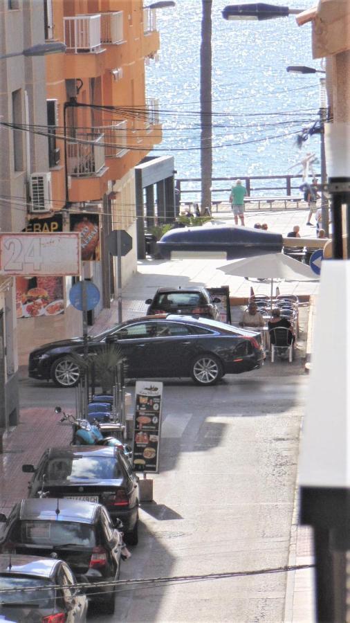Heraclio. Atico A 150M Del Mar Torrevieja Exteriör bild