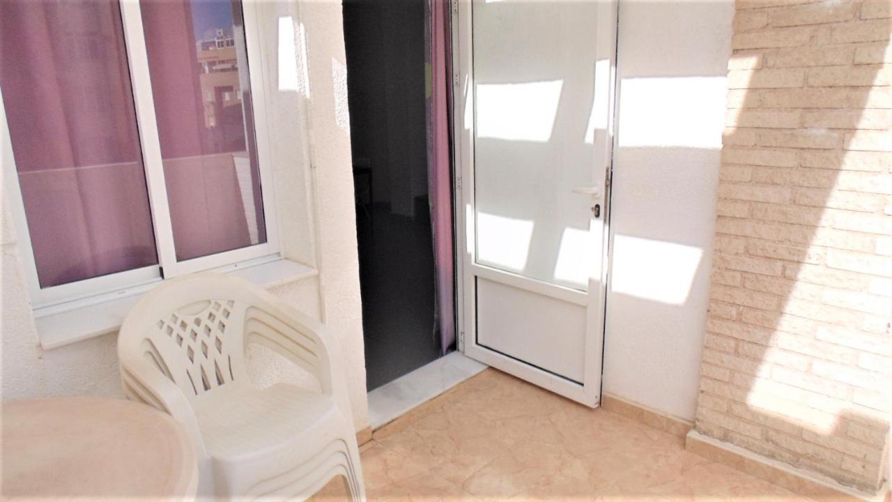 Heraclio. Atico A 150M Del Mar Torrevieja Exteriör bild
